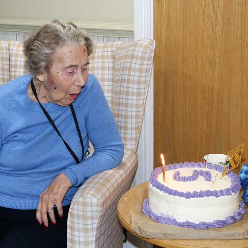 Oakview Lodge Care & Nursing Home Celebrate 5th Anniversary